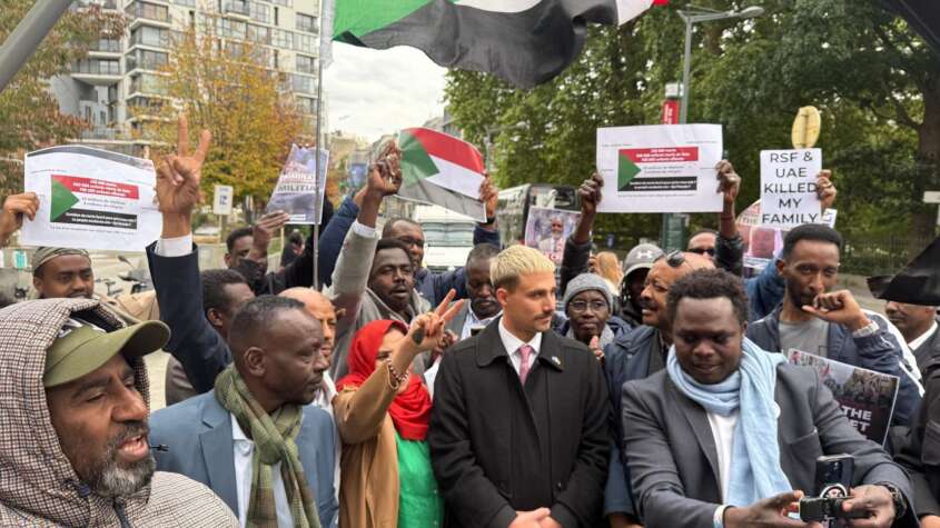 السودانيون بالخارج يحبطون مؤامرة جديدة للجنجويد في قلب الاتحاد الأوروبي السودانيون بالخارج يحبطون مؤامرة جديدة للجنجويد في قلب الاتحاد الأوروبي