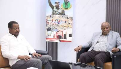 الأمين العام لصندوق رعاية الطلاب يبحث مع وفد جامعة الضعين قضايا السكن وتطوير الخدمات الأمين العام لصندوق رعاية الطلاب يبحث مع وفد جامعة الضعين قضايا السكن وتطوير الخدمات