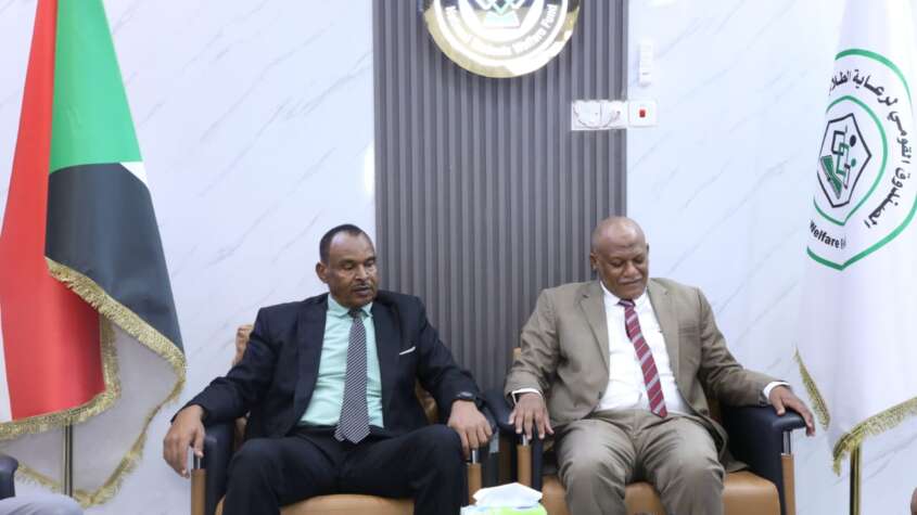 وزير الشباب والرياضة يعلن استعداد وزارته للتعاون الكامل مع الصندوق في رعاية الطلاب وزير الشباب والرياضة يعلن استعداد وزارته للتعاون الكامل مع الصندوق في رعاية الطلاب