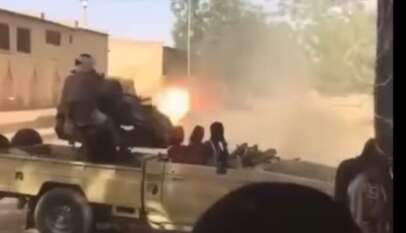 هروب دقلو بعد سحق الجيش للملي_شيا اليوم بالفاشر هروب دقلو بعد سحق الجيش للملي_شيا اليوم بالفاشر