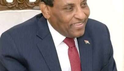 كامل ادريس يتعهد بتنفيذ خطط واستراتيجيات اللجنة القومية العليا لإعمار السودان ورتق النسيج الاجتماعي كامل ادريس يتعهد بتنفيذ خطط واستراتيجيات اللجنة القومية العليا لإعمار السودان ورتق النسيج الاجتماعي