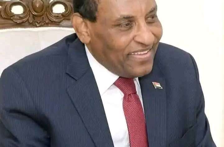 كامل ادريس يتعهد بتنفيذ خطط واستراتيجيات اللجنة القومية العليا لإعمار السودان ورتق النسيج الاجتماعي كامل ادريس يتعهد بتنفيذ خطط واستراتيجيات اللجنة القومية العليا لإعمار السودان ورتق النسيج الاجتماعي