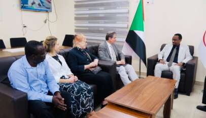 الإعيسر يبحث مع وفد بريطاني مشروعات التعاون في صون التراث الثقافي السوداني الإعيسر يبحث مع وفد بريطاني مشروعات التعاون في صون التراث الثقافي السوداني