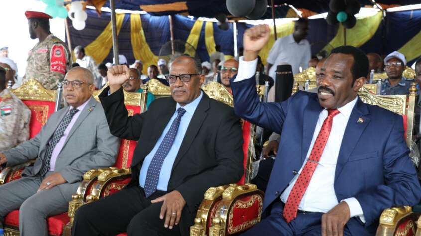 وزير الموارد البشرية: الدولة موجودة ونتابع تقديم الخدمات للمواطنين ميدانيا وزير الموارد البشرية: الدولة موجودة ونتابع تقديم الخدمات للمواطنين ميدانيا