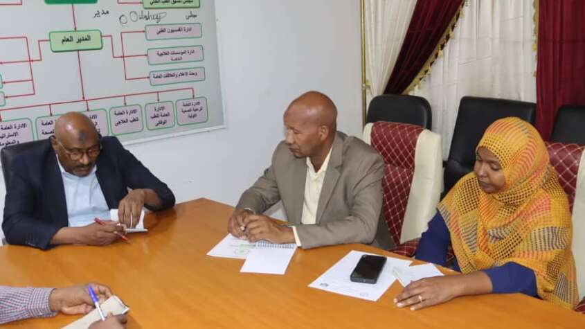 صحة الخرطوم وصندوق رعاية الطلاب يبحثان تعزيز الشراكة في الخدمات الصحية بالداخليات