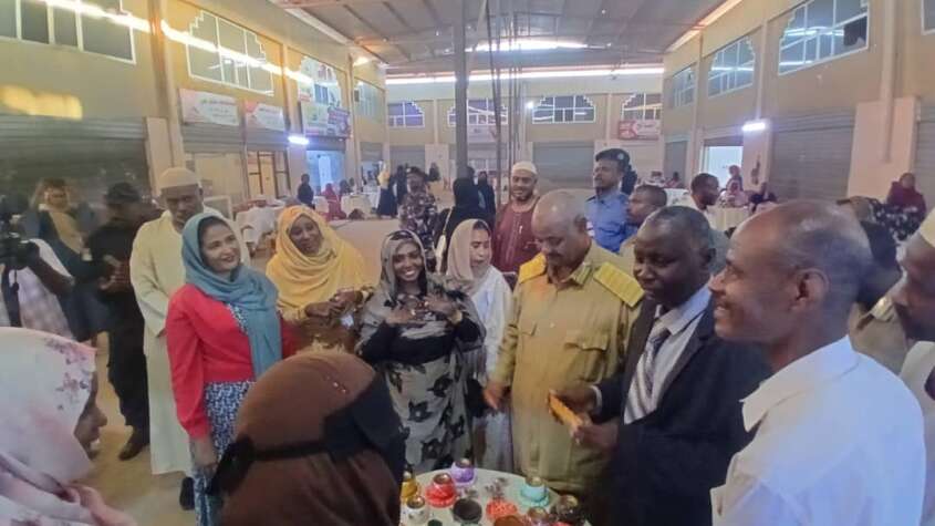 بمشاركة ٢٣شركة تجارية ومصانع محلية    وزير الصناعة تفتتح مهرجان امدرمان الاول للتسوق