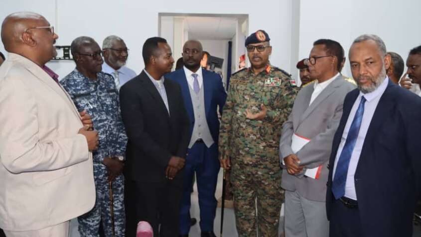 الفريق جابر يدشن تشغيل مستشفى ابن سينا وإعادته للخدمة