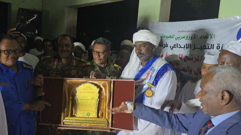 تقديرا لدوره في ريادة الأعمال والعمل الإنساني : تكريم دولي لأزهري المبارك بالعفاض  الدبة : عوض حسن