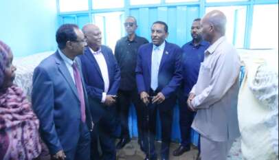 رئيس مجلس الوزراء يشيد بدور العاملين في صندوق رعاية الطلاب في تهيئة بيئة سكنية ملائمة للطالبات