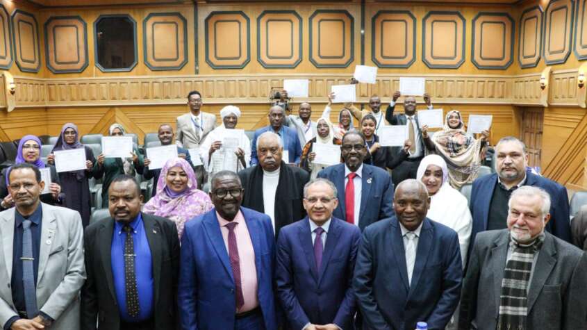 إسناد ضمن المشاركين في دورة مهارات الإعلام الإلكتروني وصحافة الموبايل بمعهد الأهرام