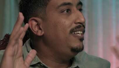 أحمد شموخ: يهاجم قوى الحرية والتغيير ويصفها بالدكتاتورية