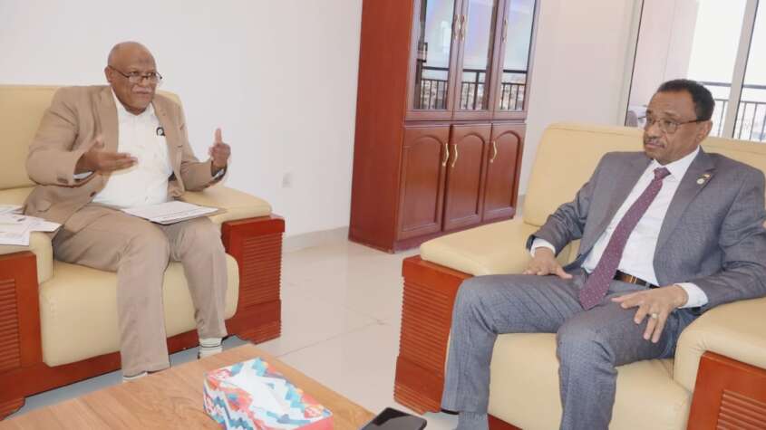 وزير التعليم العالي يؤكد دعمه الكامل للصندوق القومي لرعاية الطلاب وزير التعليم العالي يؤكد دعمه الكامل للصندوق القومي لرعاية الطلاب