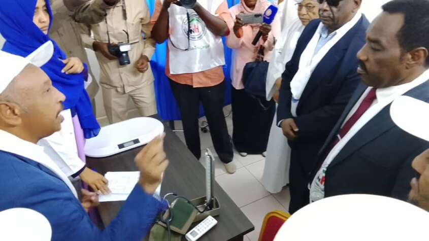 وزير الموارد البشرية والرعاية الأجتماعية يدشن اليوم العلاجي المجاني بمركز التأمين الصحي النموذجي بالحَصاحيصا وزير الموارد البشرية والرعاية الأجتماعية يدشن اليوم العلاجي المجاني بمركز التأمين الصحي النموذجي بالحَصاحيصا